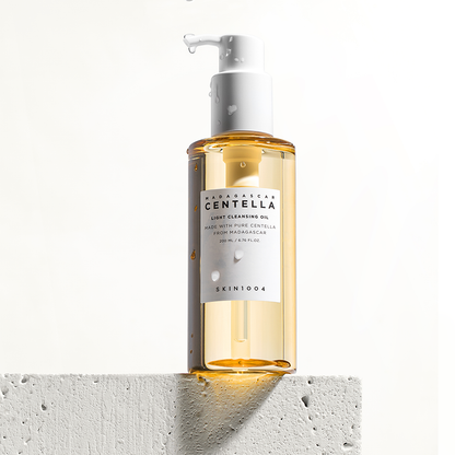 Skin1004 Madagascar Centella Light Cleansing Oil