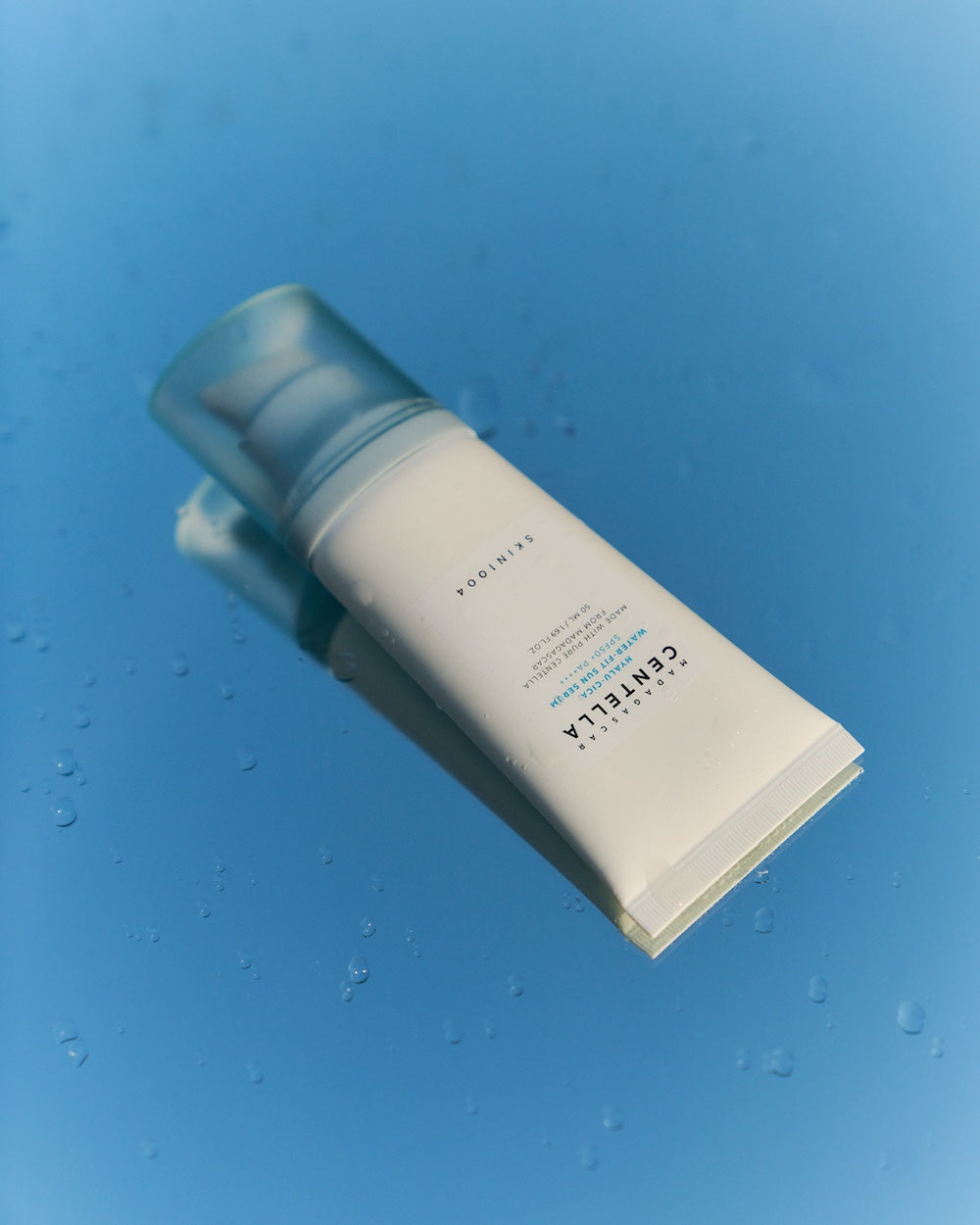 Skin1004 Madagascar Centella Hyalu-Cica Water-Fit Sun Serum