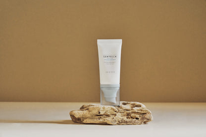 Skin1004 Madagascar Centella Hyalu-Cica Water-Fit Sun Serum