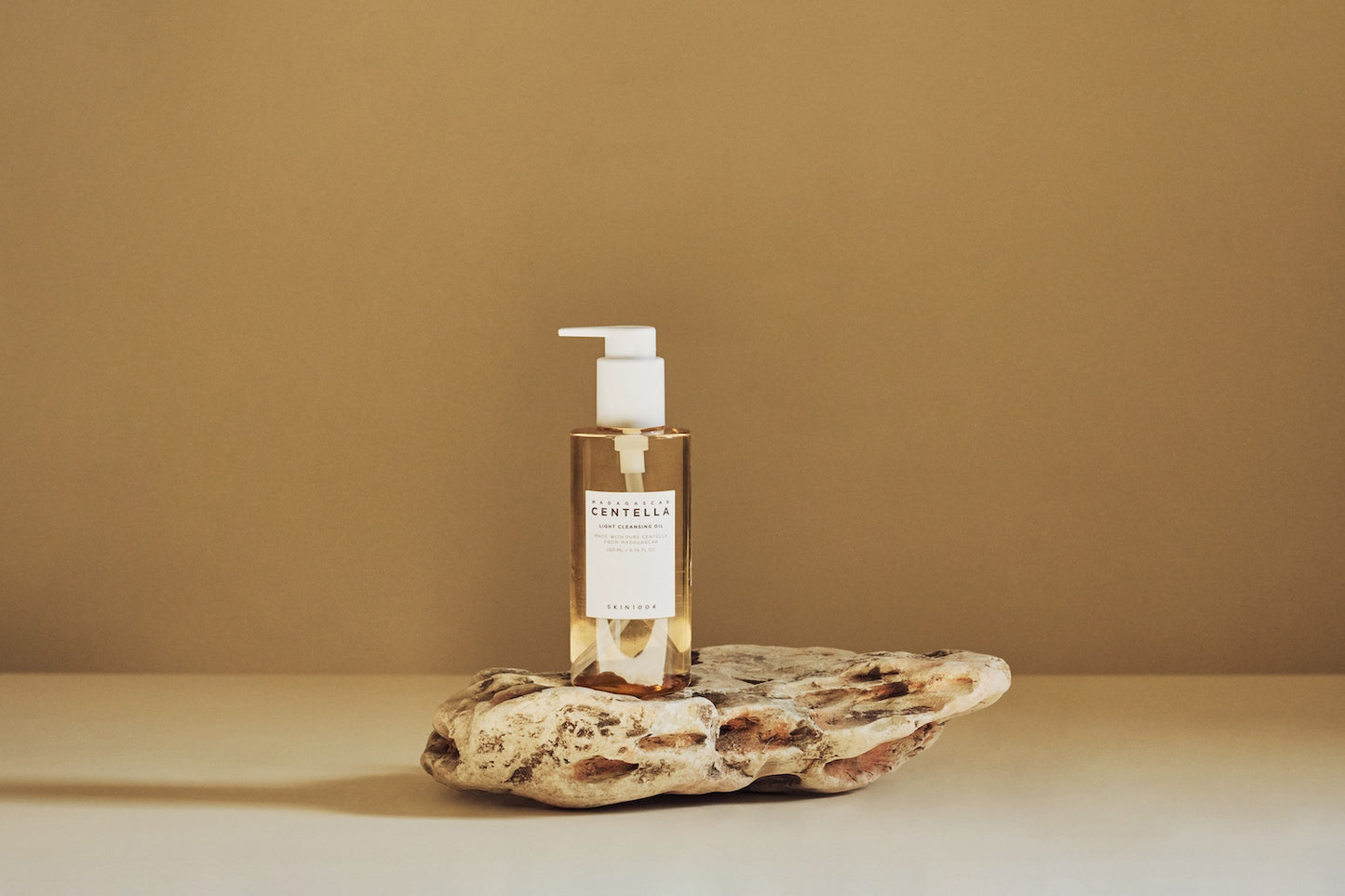 Skin1004 Madagascar Centella Light Cleansing Oil